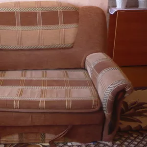 продаю диван в отличном состоянии