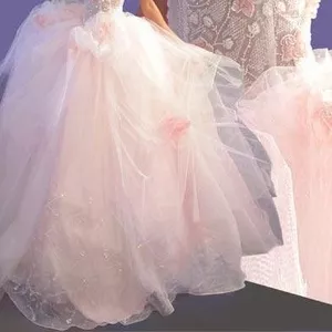 Продам красивое свадебное платье модельера Оксаны Мухи 